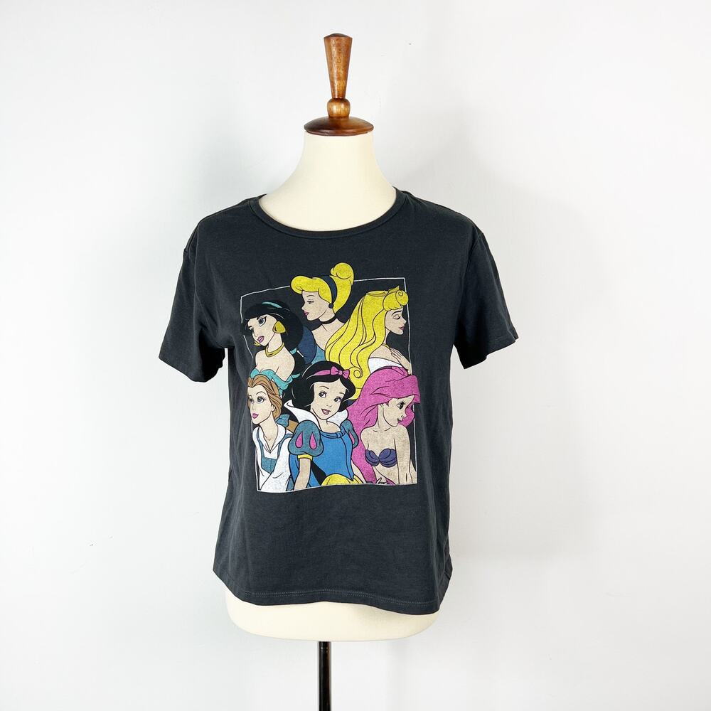 Disney Princesses Black Cropped T-Shirt Size Large - Picture 3 of 3